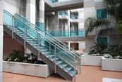 aluminum and glass stair railing